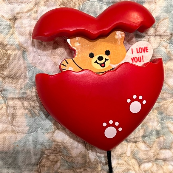 Russ  Valentines Vintage Pull String POP UP BEAR HEART “I live you” 1980s - Picture 1 of 6